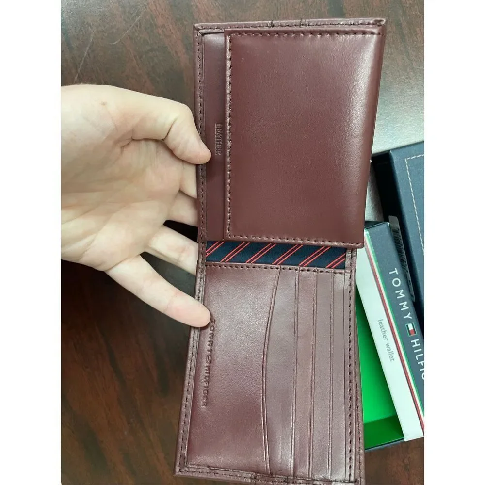 NWT Tommy Hilfiger Leather Passcase Burgundy Mens Fold Wallet